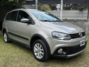Volkswagen Suran Cross 2015